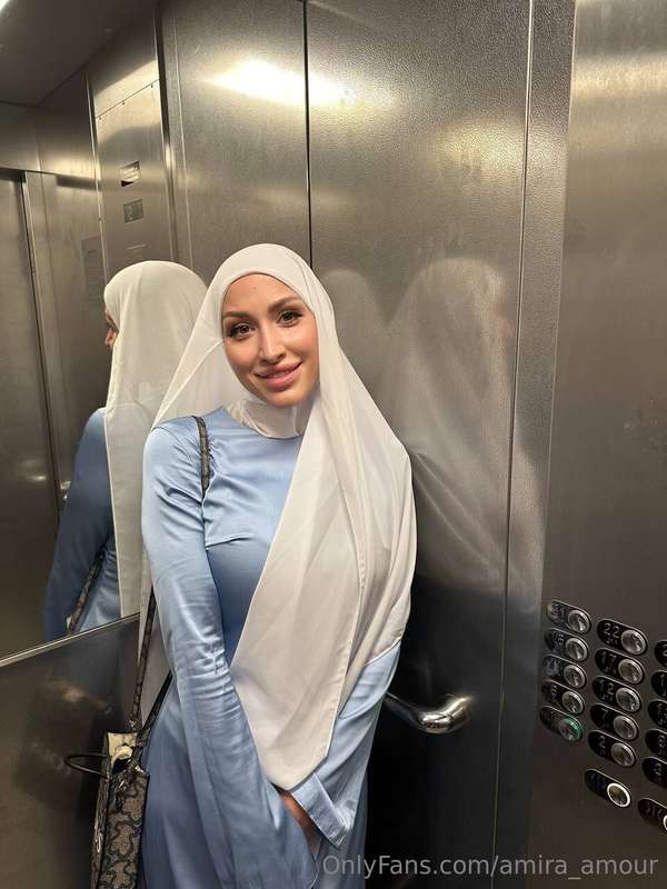 amira_amour