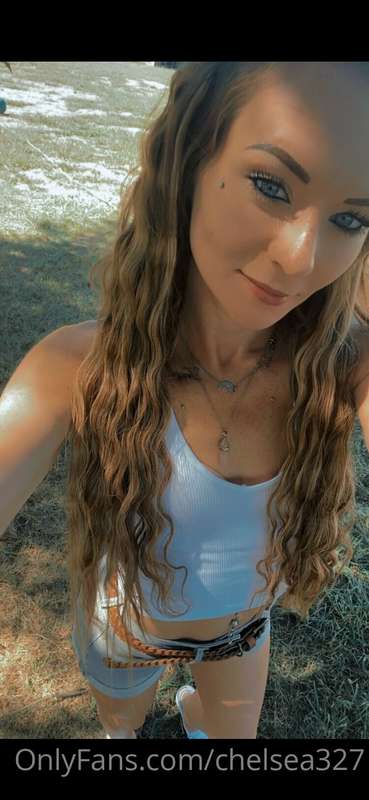 💗

We went to a trail and made content today🔥 
Subscribe to ..