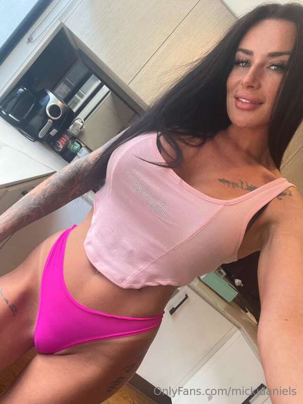 Would you consider me beautiful, sexy, or hot?🥰