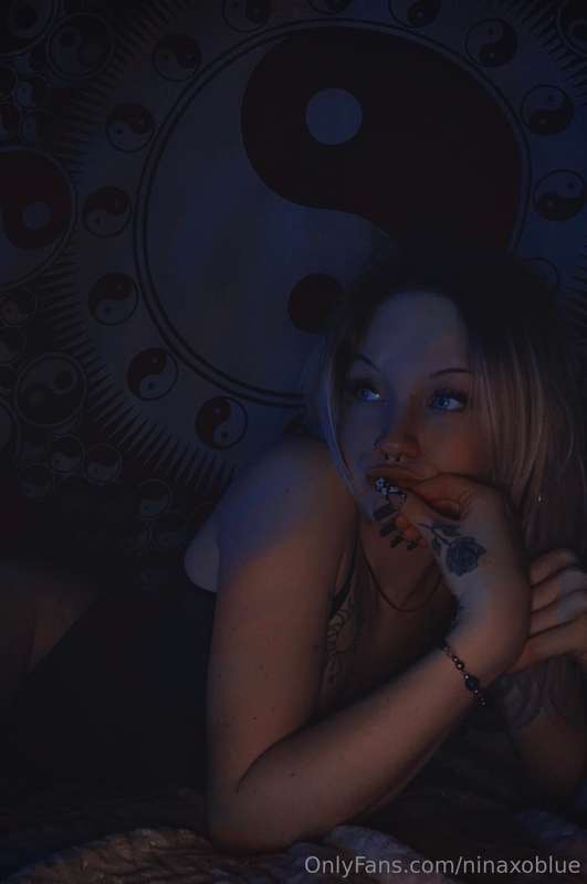 ninaxoblue image #0