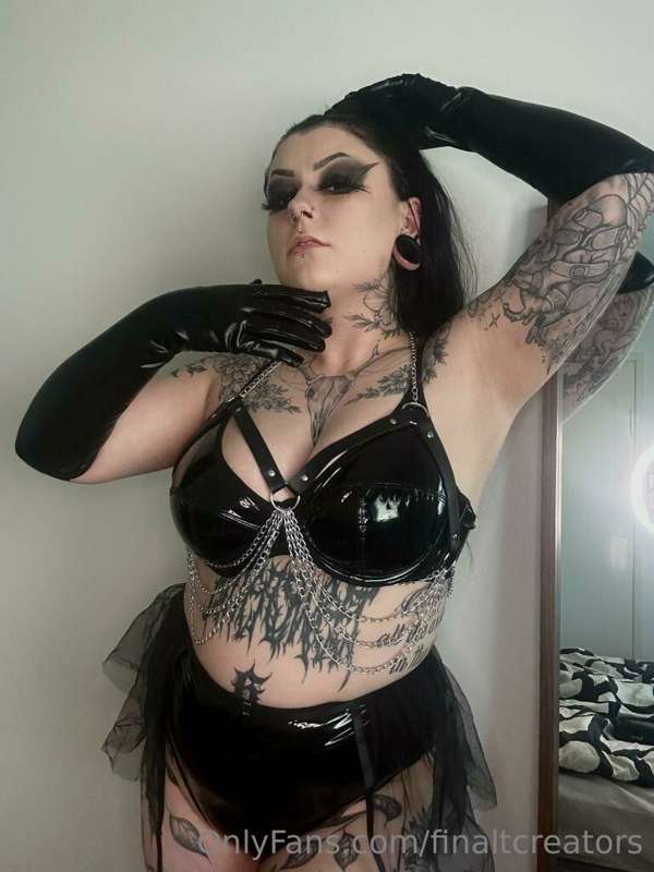 @sonzja 🖤