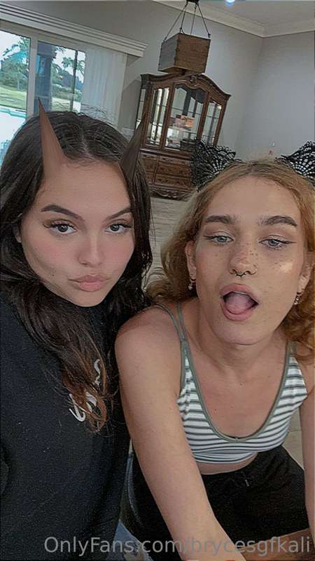 me and my gf love trying out new filters!! 🤭@brycesgfscarlet..