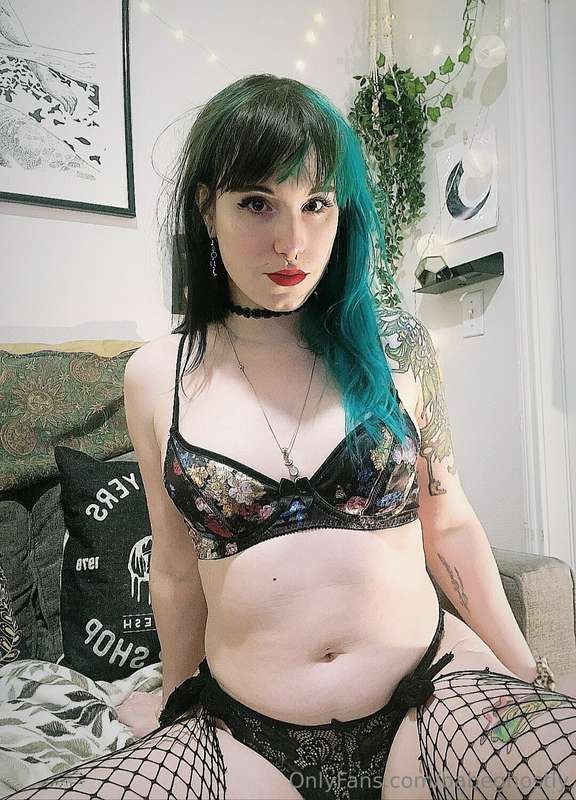 babeghostly image #3