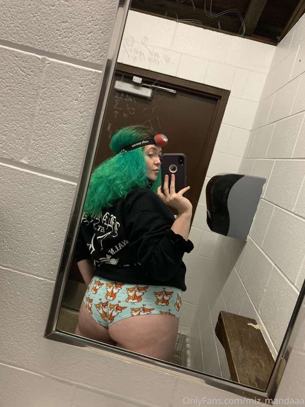 Have some intoxicated camping booty pics 🔥😽