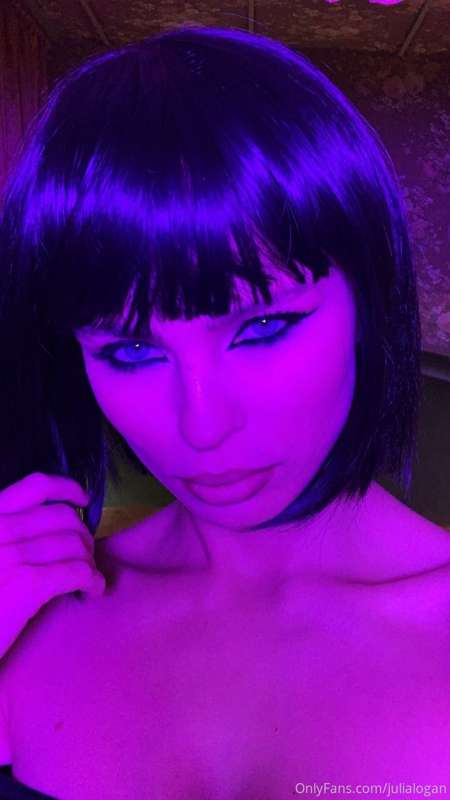 Hi guys! Thank you for being with me on my first stream , I ..