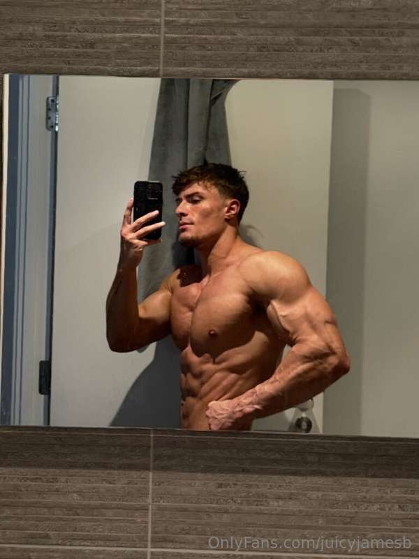 juicyalphajamesb