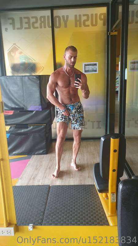 fitness check in the gym