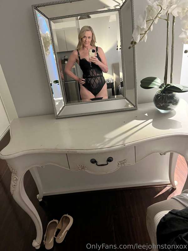 black lingerie, can't go wrong xx