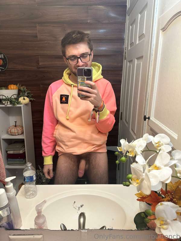 😈