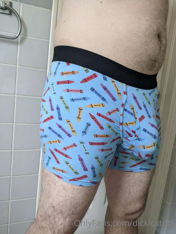 Oh todays funny boxers are crayons 😃. Many of you may not kn..