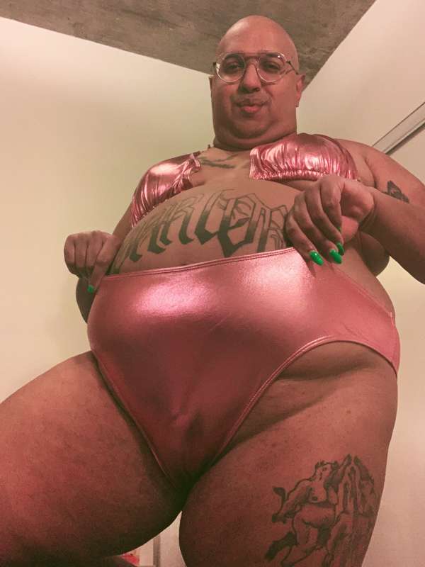 Trying out a new bikini… What do you think? ✨😛
