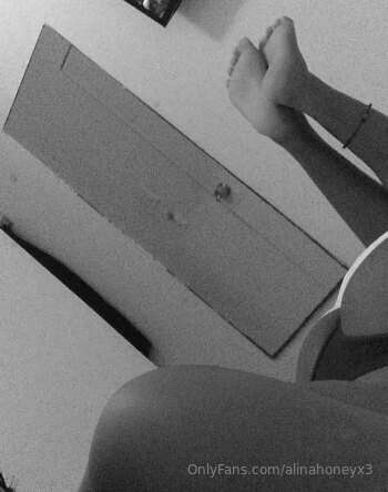 Guten Morgen. Ich liege noch im Bett, meine Decke ist so war..