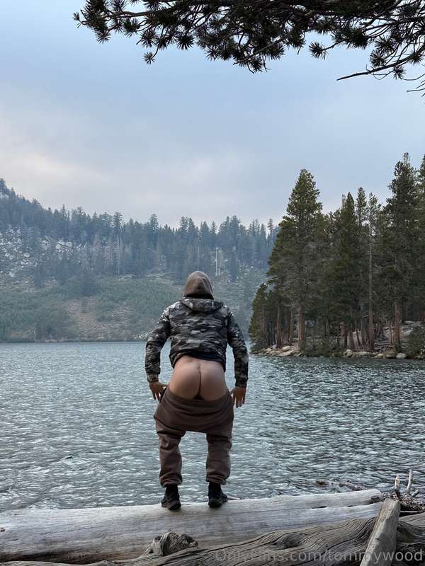 Exploring Lake Mammoth 🦣 