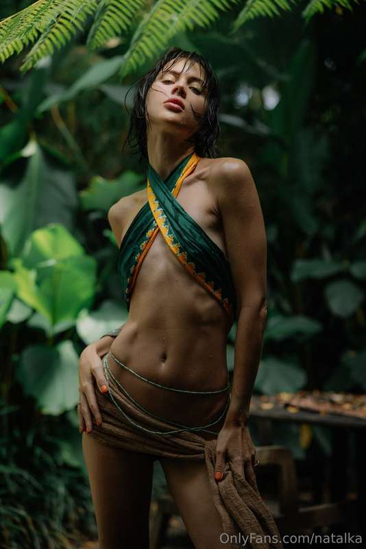 tropical amazon queen🌿