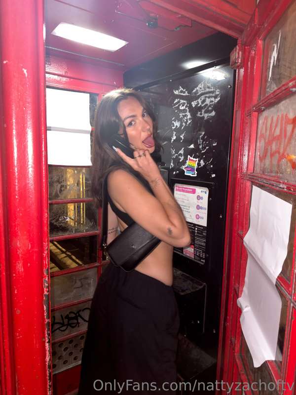 London calling 👅

***JOIN MY VIP:*** @nattyzachvip 🌶️