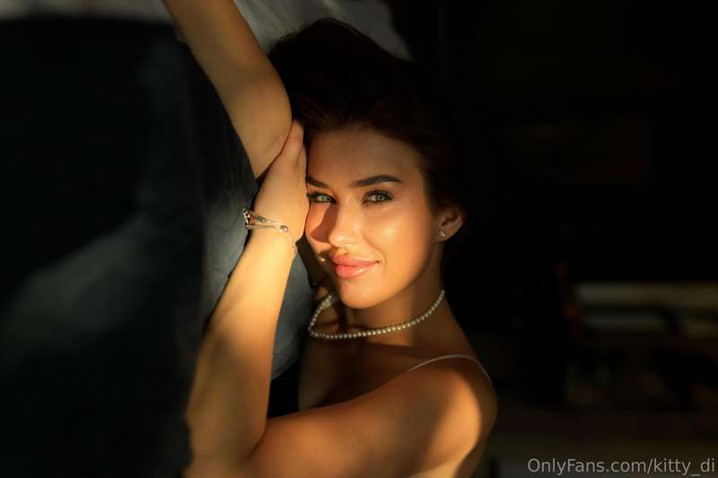 Having an affair with yourself is not just a fashionable exp..