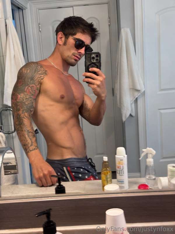 Comment down below what you wanna see from me 😈