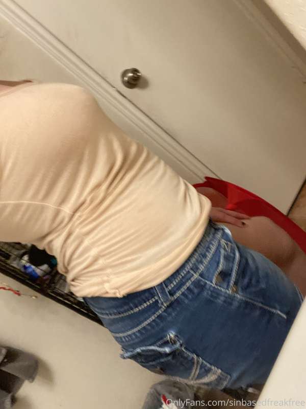 Cum talk to me on my premium? Onlyfans.com/sinbasedfreak