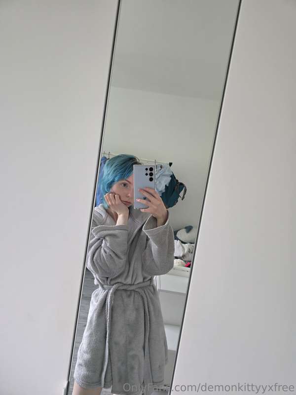 Sleepy Set :3Topless, cozy, natural