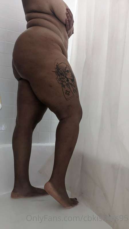 cbkissess95 image #0