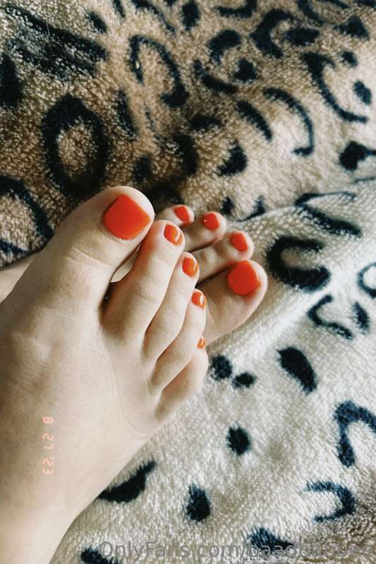 New nails🧡
How you like it?🔥