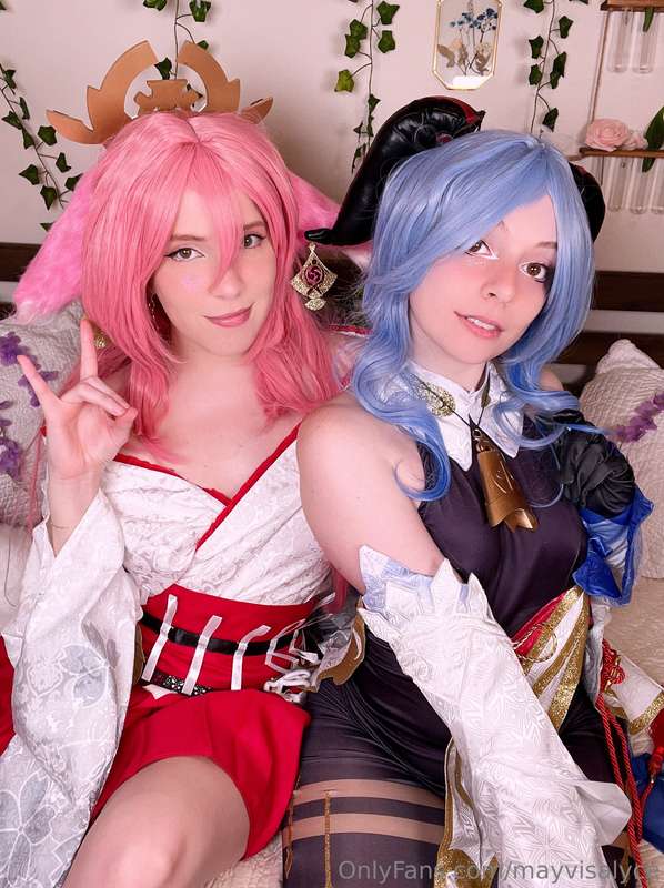 Who's ready for some new cosplay content with @shiroluxx ??😘..