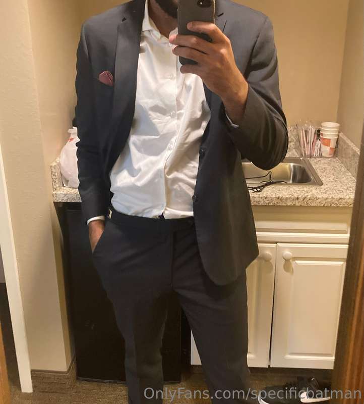 Didn’t get laid at this wedding🙄 I’ll hopefully fix that thi..