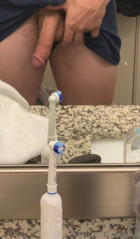 Peek a boo 👻