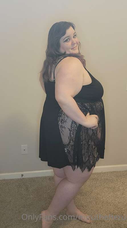 Hello, darlings. The new set is here! And it is what you all..