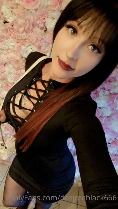 I am bored... Tell me what you are up to, baby