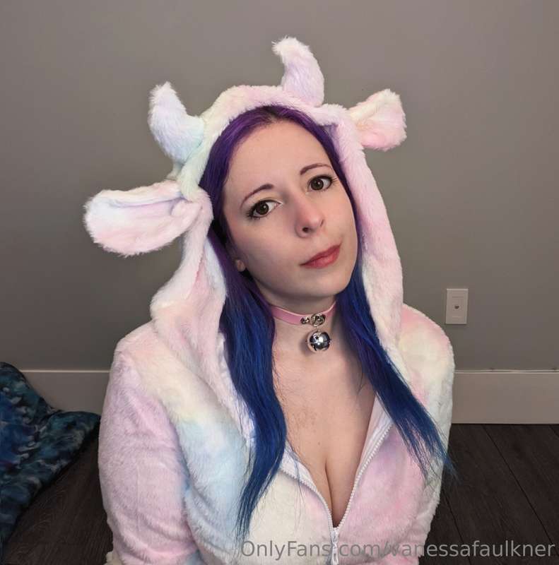 🐮 MOO 🐮 Do you want to milk me or feed me your milk?