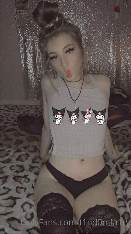 paying for my posts and dms is well worth it ! 🖤🧚🏻‍♀️