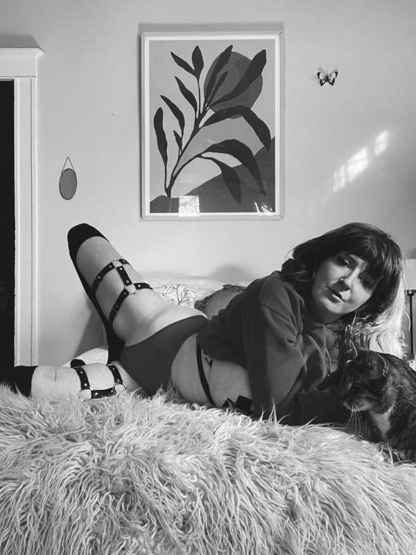 dadeleine image #2