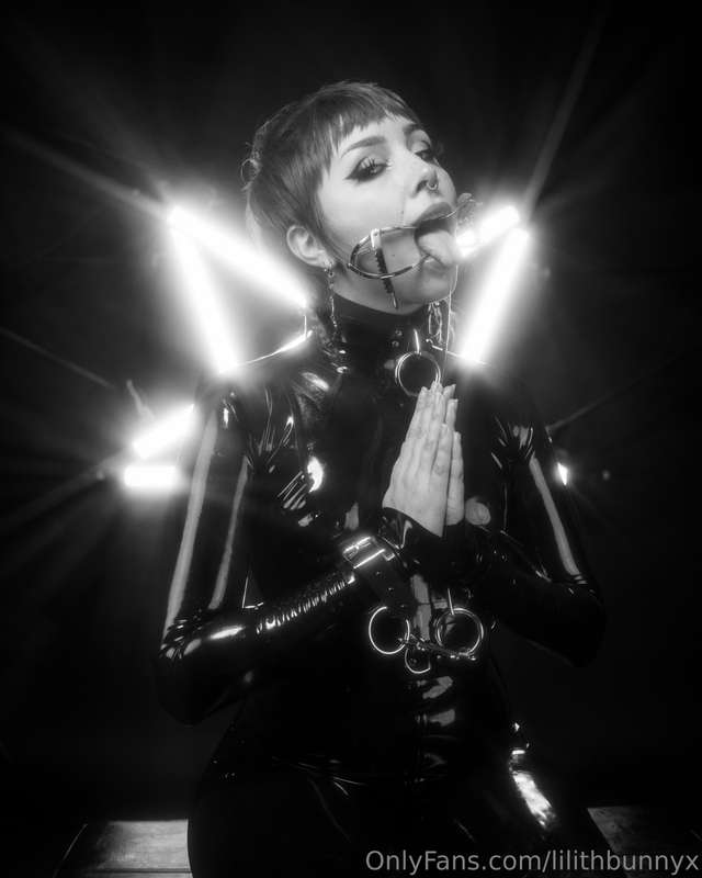 lilithbunnyx