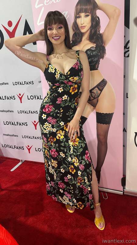 Photo 837 of Lexi Luna on Tocromo