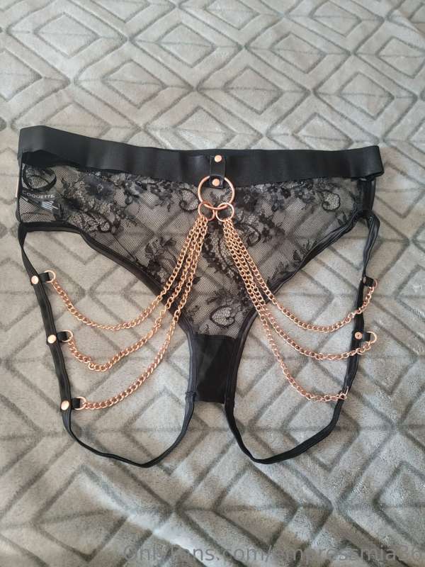 New panties....like if you want to see them on 🍑😉