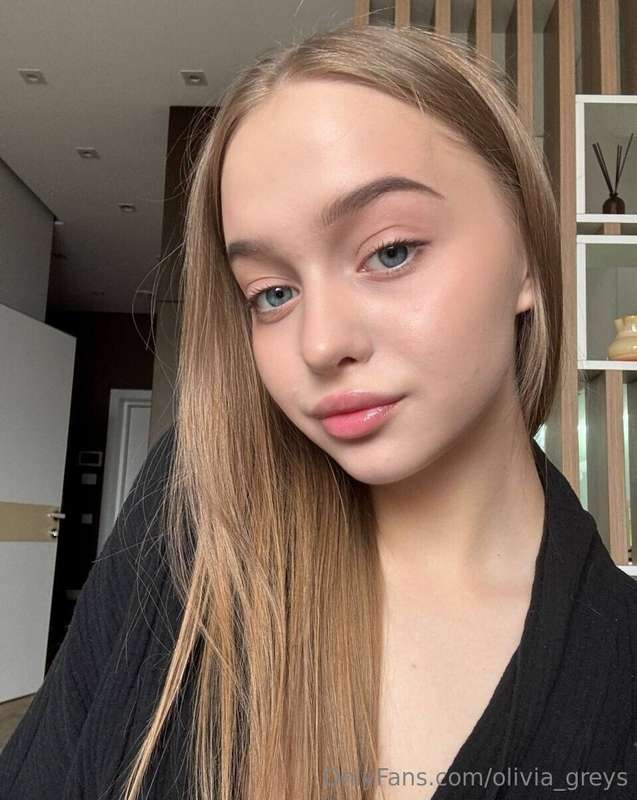 olivia_greys