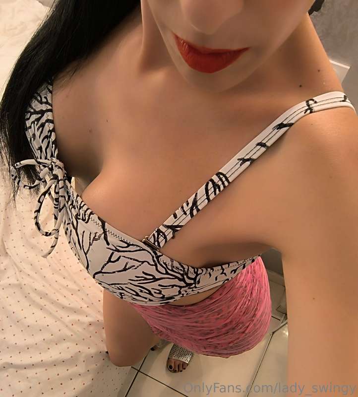 Pronto a giocare in videochiamata?😜💦  onlyfans.com/ladyswing..