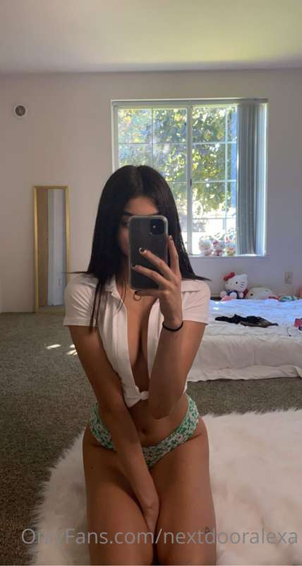 swipe to open my shirt 👀
