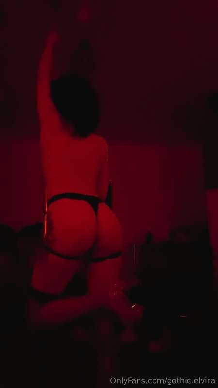 gothic.elvira