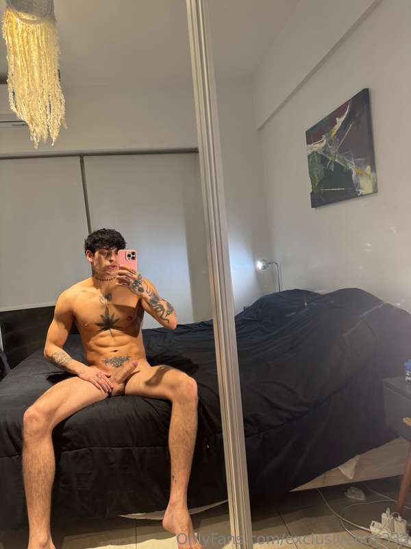 😈