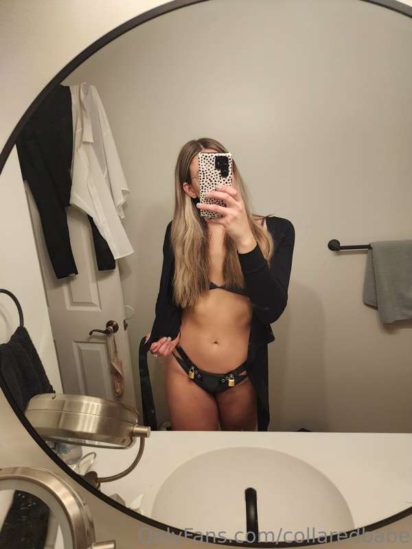collaredbabe image #1