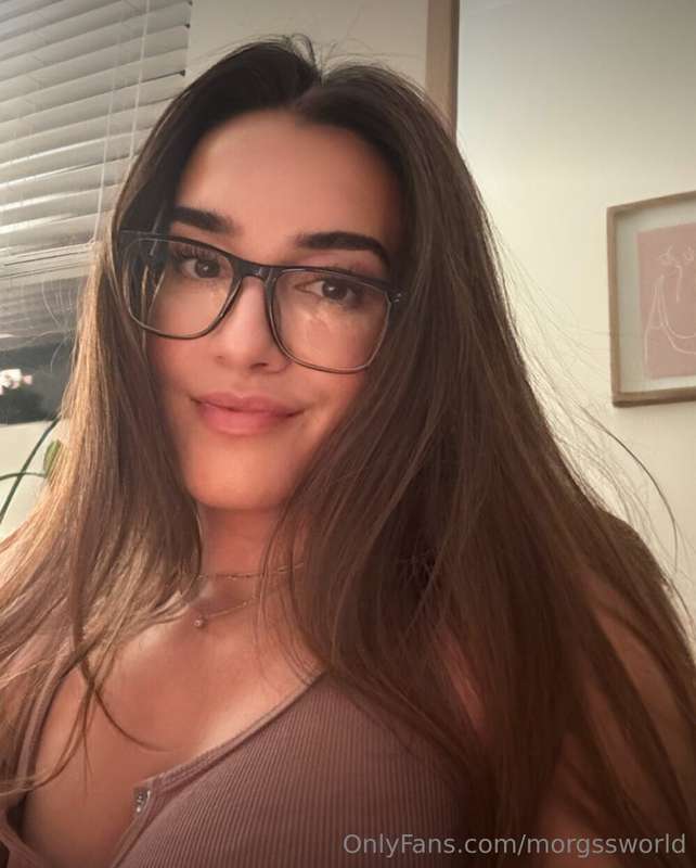 Would you cum inside that wet pussy? she’s doing video calls..