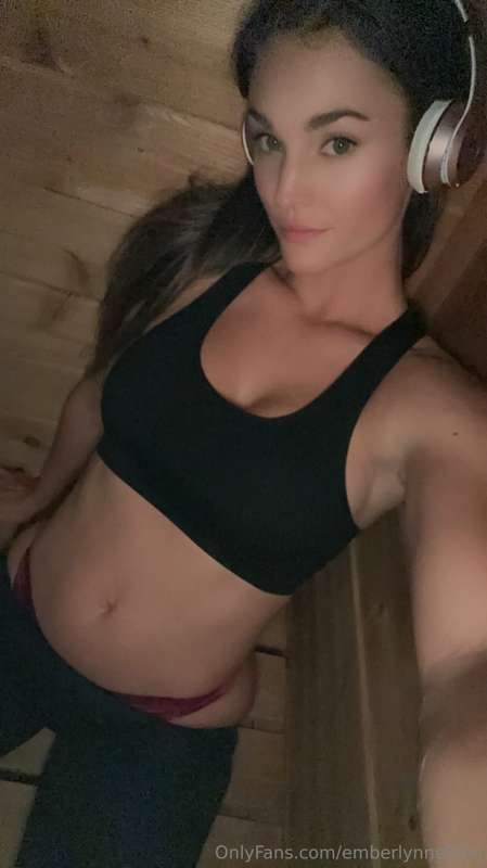 The sauna is for sure going to make my clothes fall off 😈
