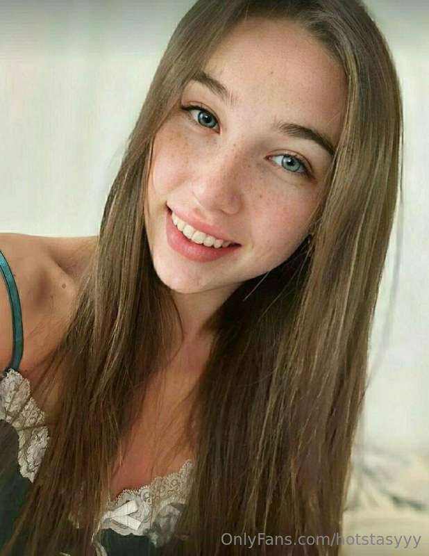 @aminashy she wants to cum with you ! you'll enjoy her juicy..