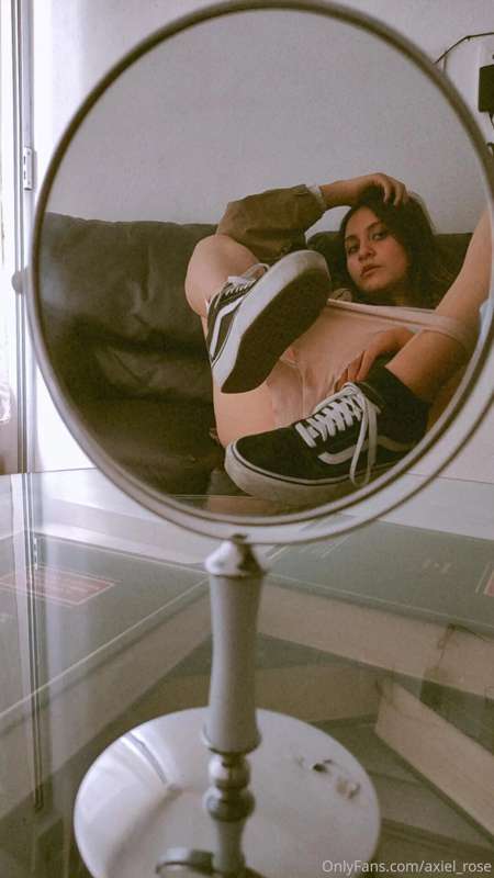 axiel.raw image #1