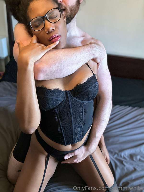 Mind blowing, sweet and rough sex with The Bat really change..