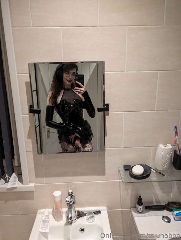 Lewd drop, sorry I just love this outfit so much 🥰😈