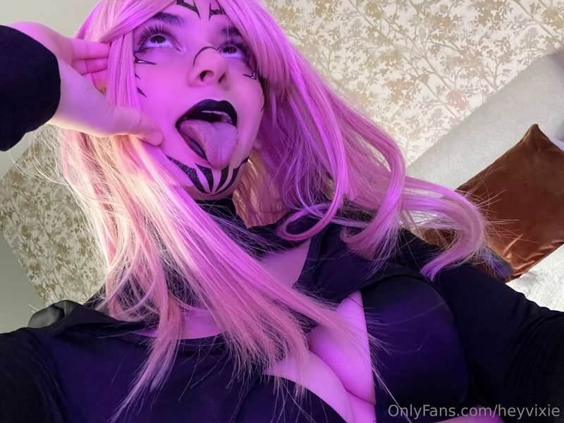 should i do another cosplay? :3