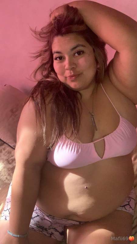 AM I YOUR SEXY GIRL?